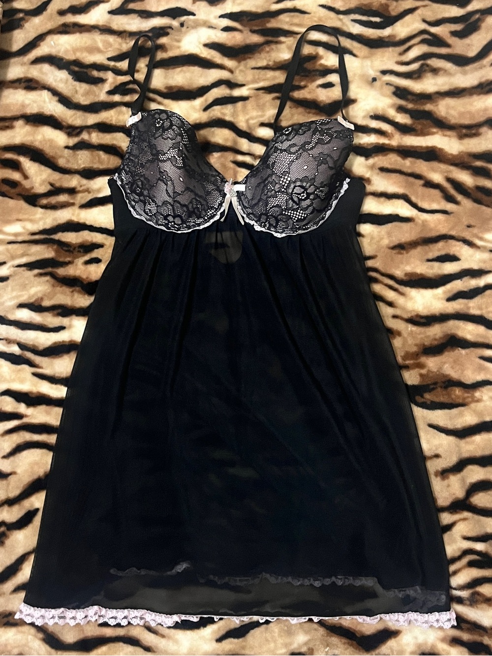 Marilyn Monroe Black Lace Babydoll Chemise with Pink Trim